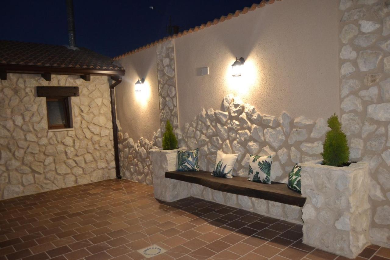 El Capricho De Los Carrascos Juarros de Voltoya Exterior photo